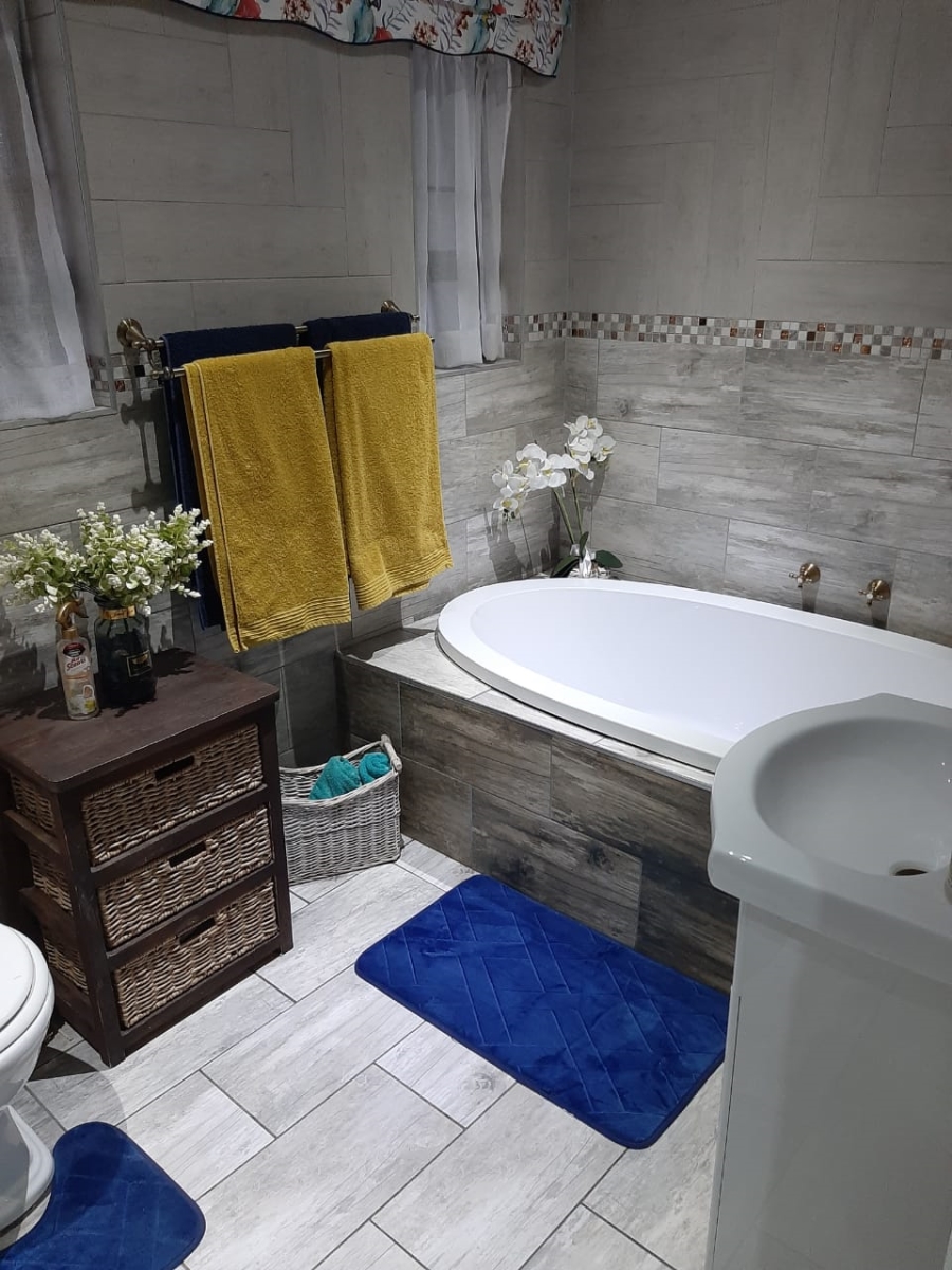 4 Bedroom Property for Sale in Sasolburg Ext 23 Free State